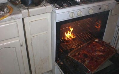 These 21 People Failed So Hard At Cooking They Should Be Banned From The Kitchen. OMG